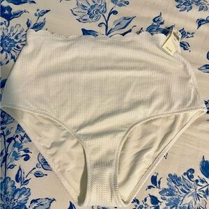 Aerie bathing suit bottom brand new never worn. With tags